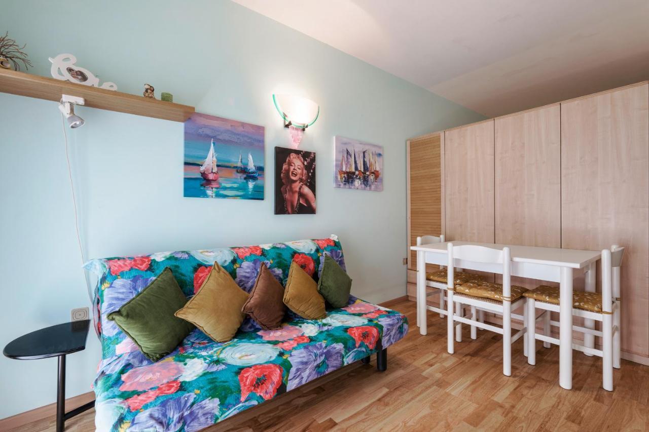 Azzurra Suite - Monolocale Con Piscina E Wifi Σιρμιόνε Εξωτερικό φωτογραφία