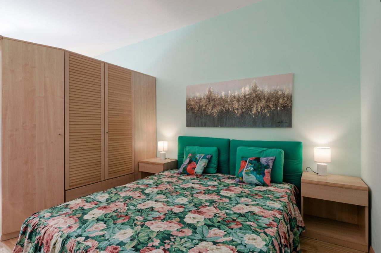 Azzurra Suite - Monolocale Con Piscina E Wifi Σιρμιόνε Εξωτερικό φωτογραφία